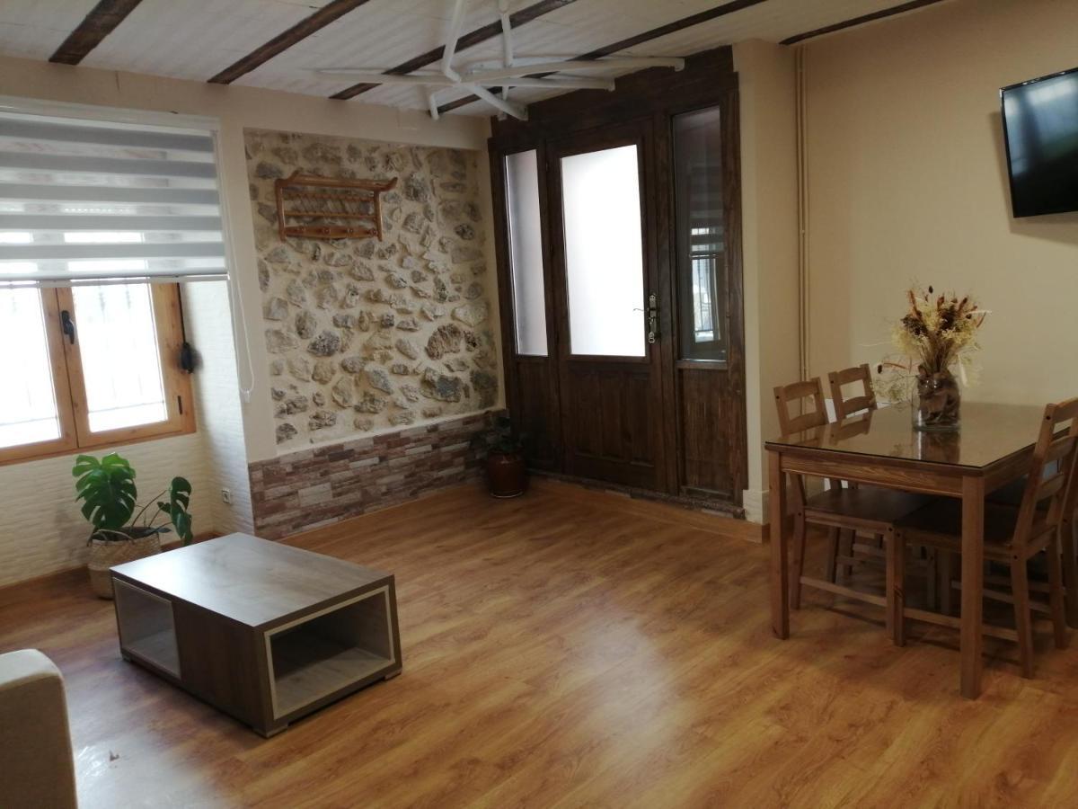 Nueva Tienda De Felipe Apartamento La Tienda Понтонес Экстерьер фото